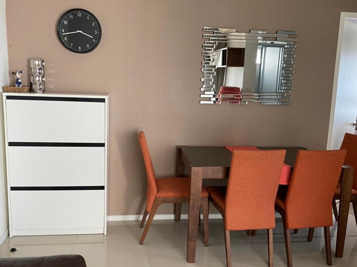Cosy 2 Bedroom On Sukhumvit, Bts Phra Khanong Apartment *