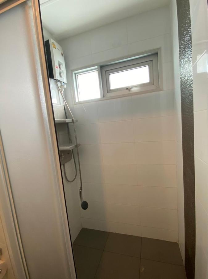 Cosy 2 Bedroom On Sukhumvit, Bts Phra Khanong Apartment